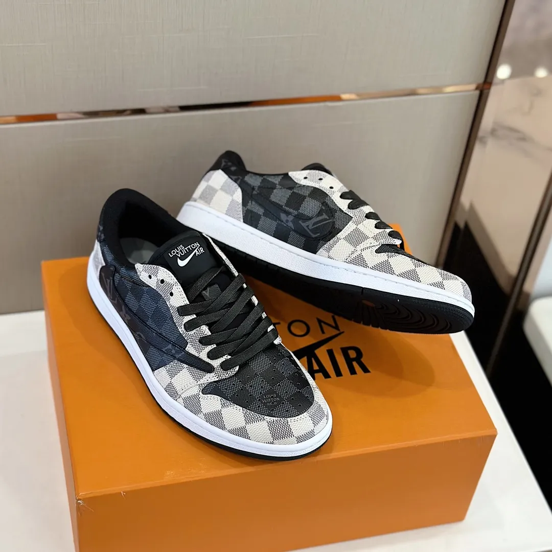Men's shoes 💰p440 "*OUIS *UITTO* Nike" new original drawer box, co-branded low-top casual sneakers, this sneaker is completely made of denim canvas splicing leather, decorated with Louis Vuitton's iconic monogram and Damierl pattern with natural cowhide piping. The upper of this shoe combines LV’s most classic Monogram and Damier elements, giving it a sense of luxury and recognition! Size: 38-45